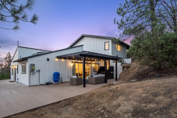$1,350,000 | 1326 Farmer Road, Julian, CA 92036