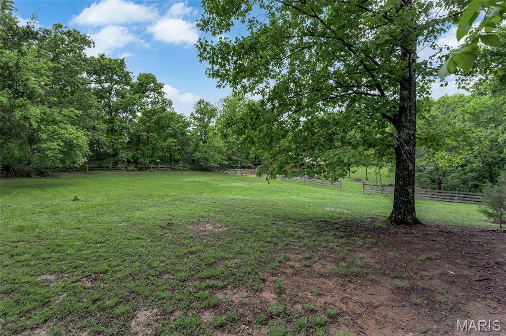 7 Wilderness Lane Defiance, MO 63341 - Photo 42 of 71