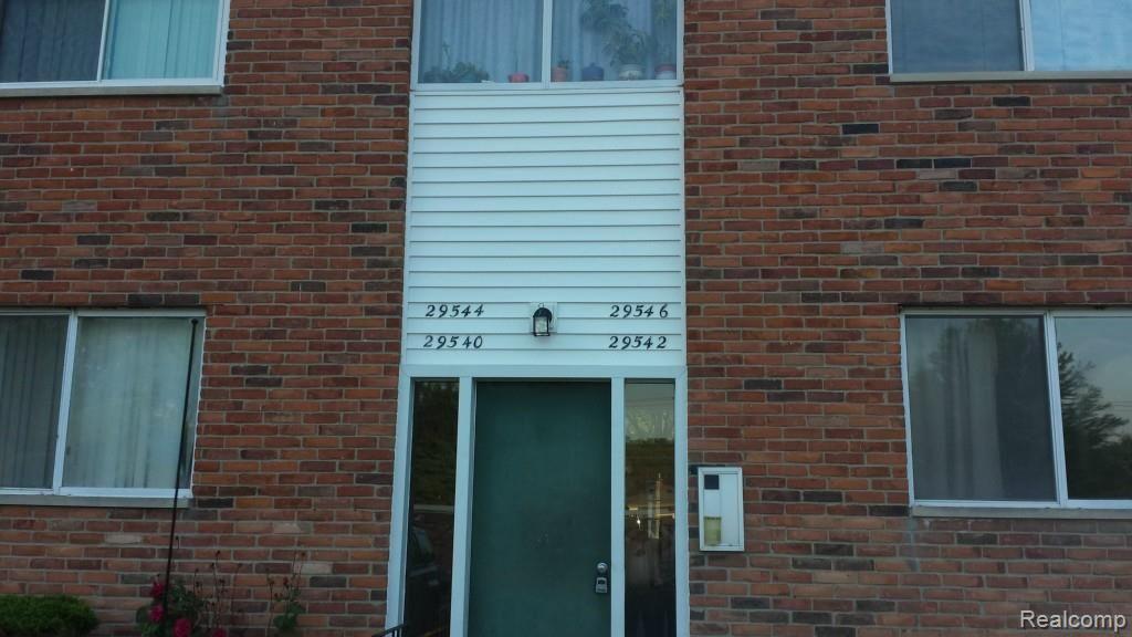 29544 Hoover Road Warren, MI 48093 - Photo 1 of 18