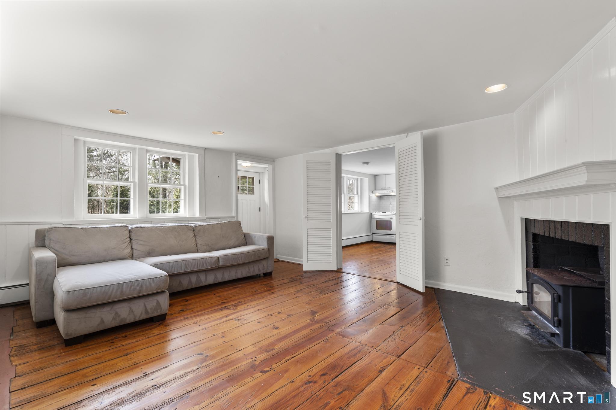 110 Dudley Road Wilton, CT 06897 - Photo 8 of 32