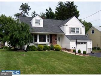 42 Miry Brook Road Hamilton Square, NJ 08690 - Photo 2 of 9