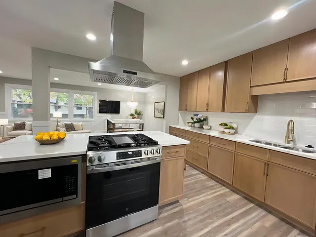 $310,000 | 1615 Constance Avenue, Sauk Village, IL 60411