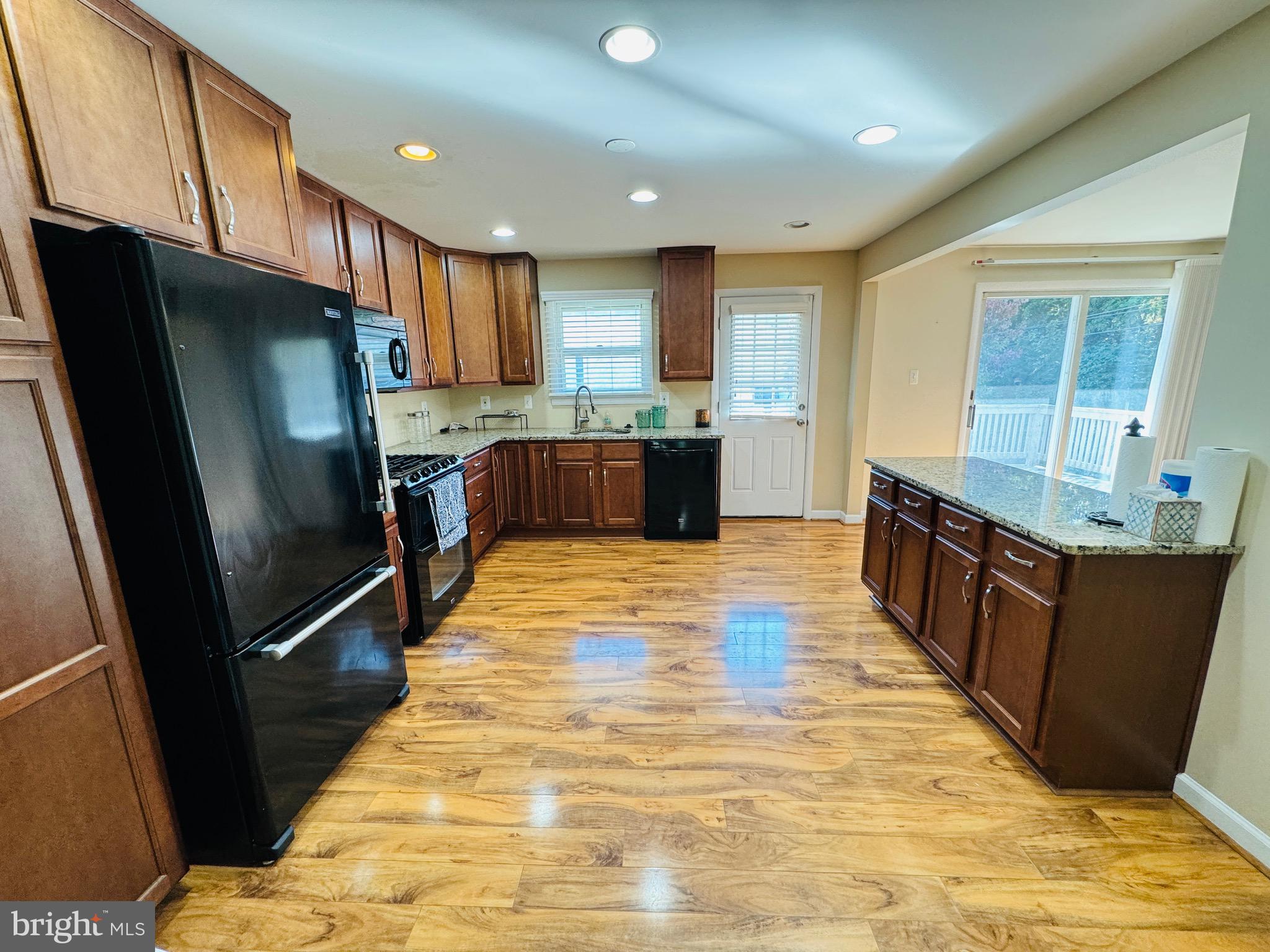 4911 Sargent Road Northeast Washington, DC 20017 - Photo 5 of 29 Kitchen