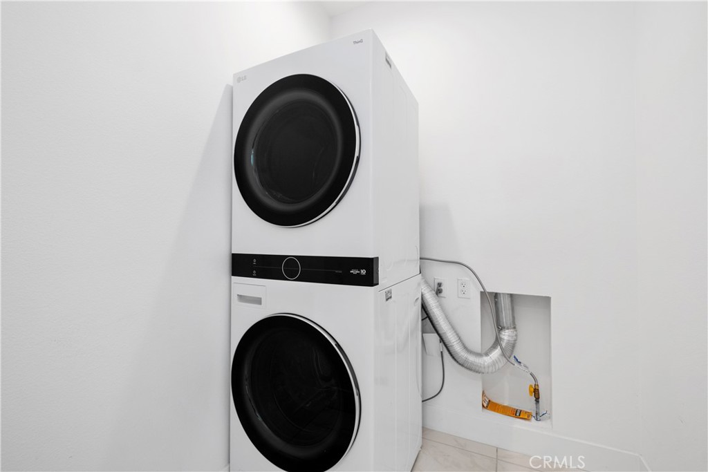 154 Keeper Irvine, CA 92618 - Photo 24 of 42 a close up view of a washer and dryer