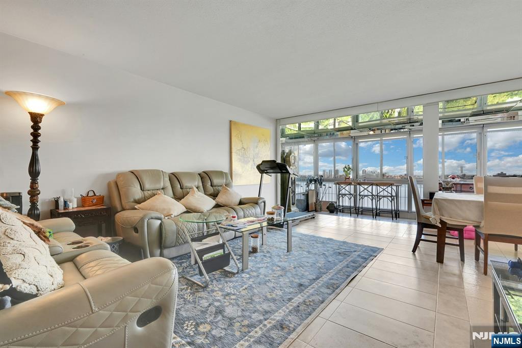 4 Horizon Road, Unit 805 Fort Lee, NJ 07024 - Photo 3 of 16