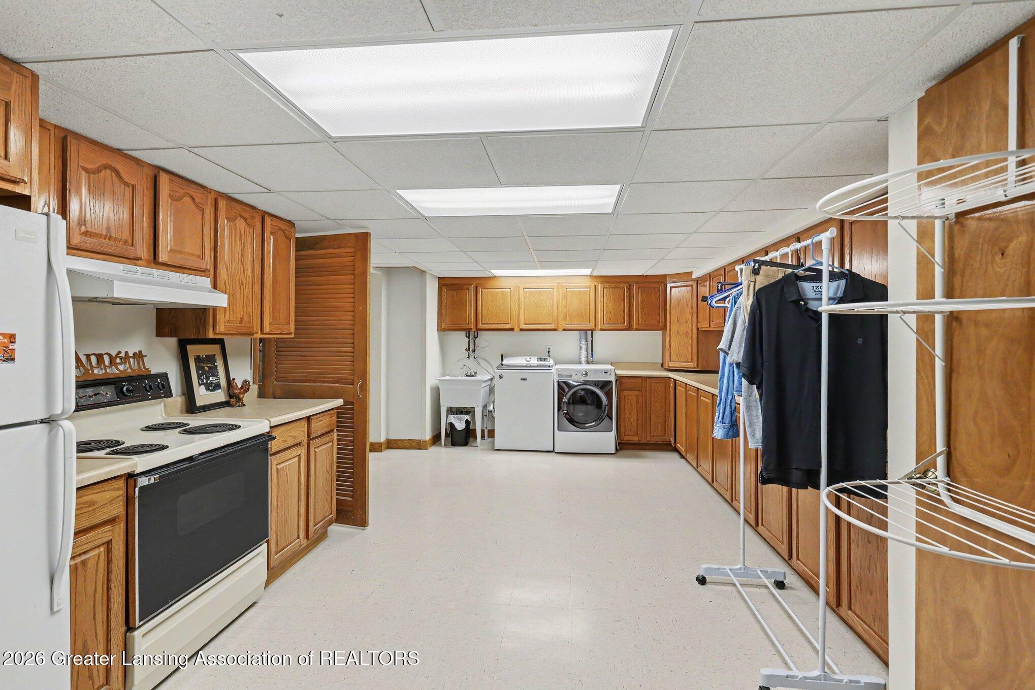 905 West Dansville Road Mason, MI 48854 - Photo 27 of 50 2nd Kitchen/Laundry