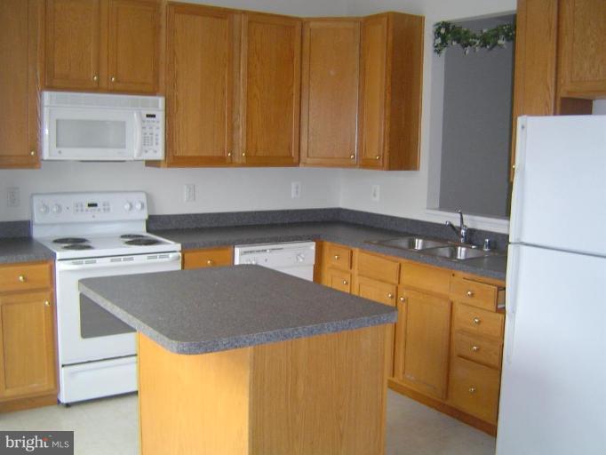 1740 Waltman Road Edgewood, MD 21040 - Photo 2 of 9 Kitchen