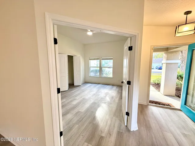 $2,500 | 897 Collinswood Drive, Jacksonville, FL 32225