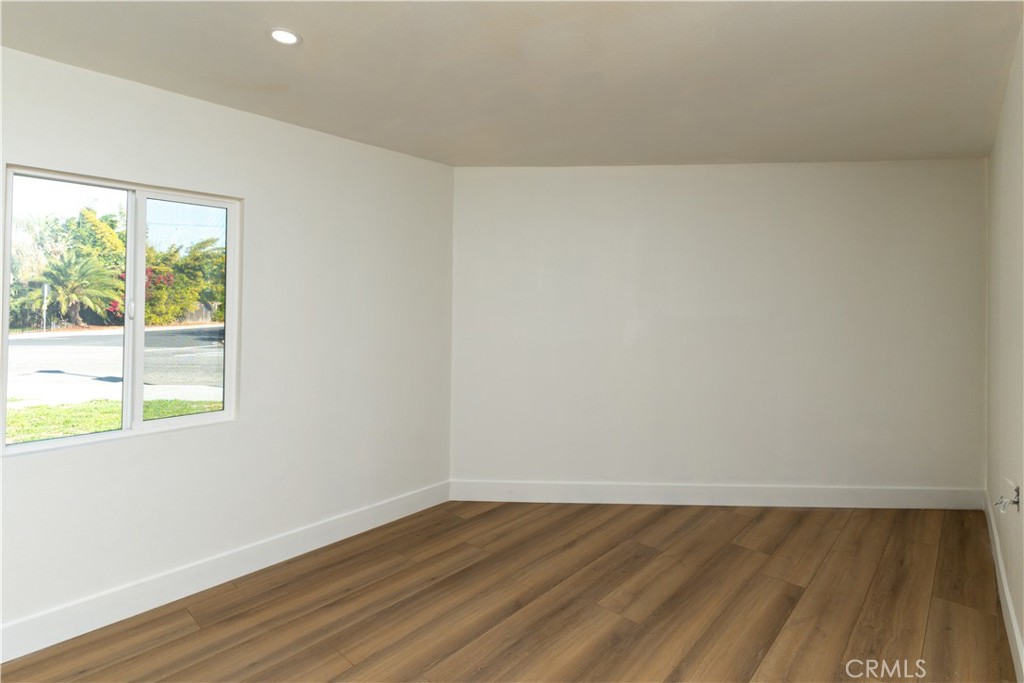 8326 Greenpoint Avenue Riverside, CA 92503 - Photo 12 of 21