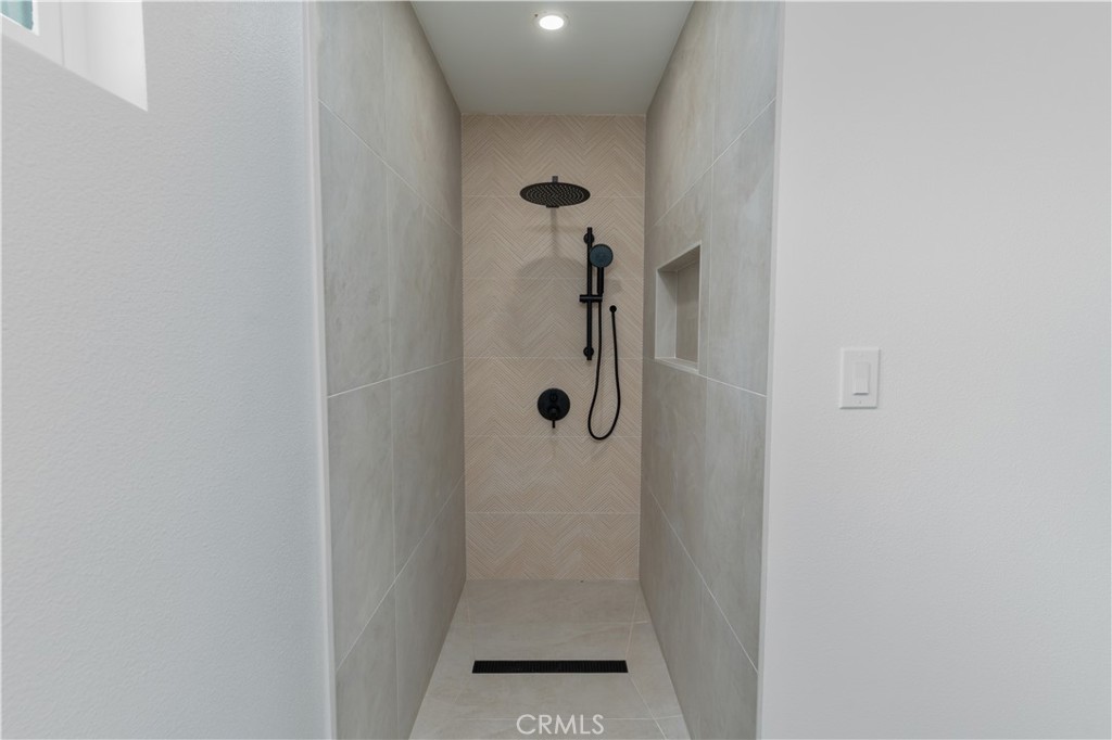 8326 Greenpoint Avenue Riverside, CA 92503 - Photo 14 of 21