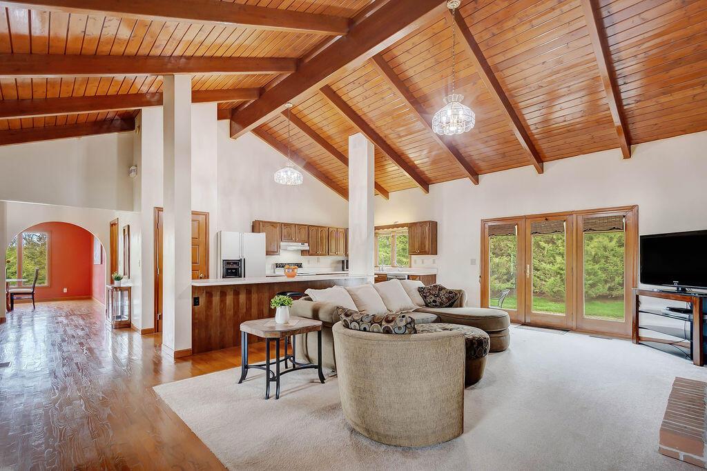 9747 Concord Road Dublin, OH 43017 - Photo 16 of 40 Great room
