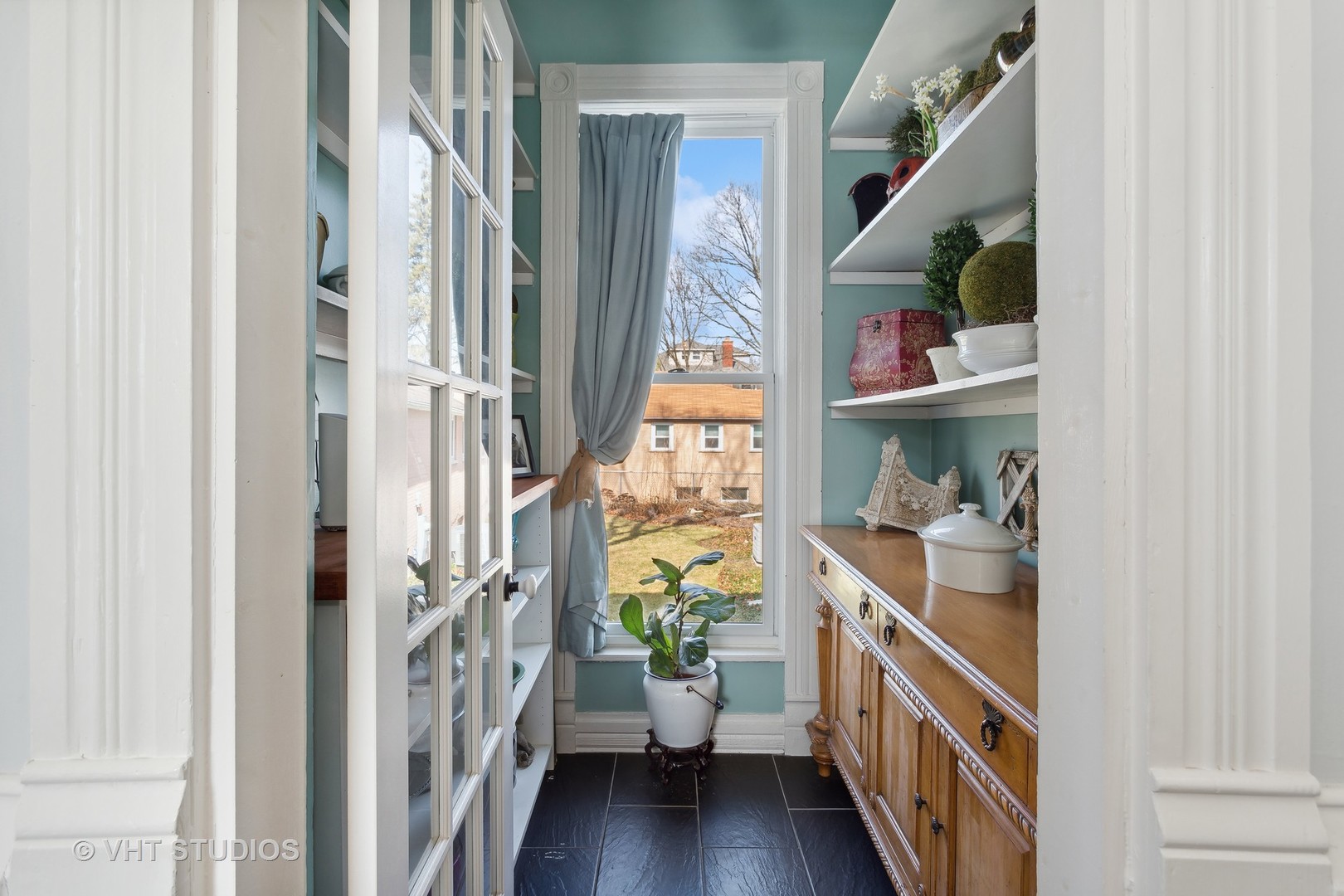 930 Ridge Avenue Evanston, IL 60202 - Photo 21 of 48 Gallery Image 21