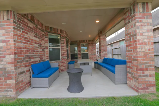 $2,300 | 17203 Fable Springs Lane, Cypress, TX 77433