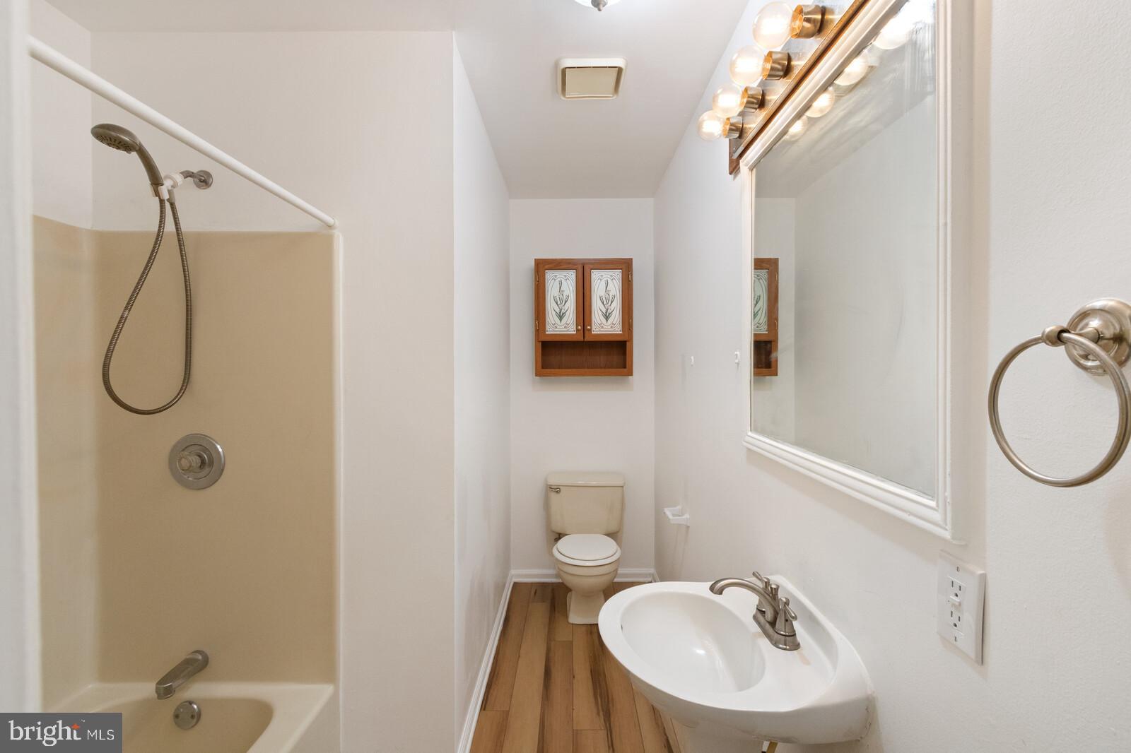 18 Lea Road Colonial Beach, VA 22443 - Photo 17 of 26 Master Bath