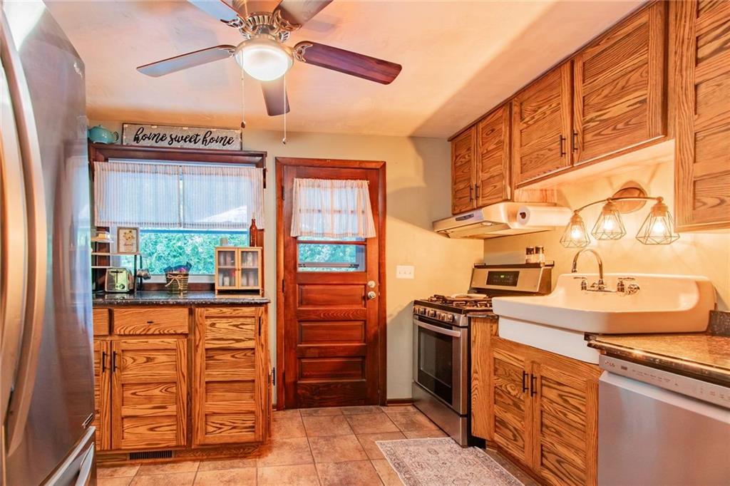 138 St Joe Road Butler, PA 16002 - Photo 8 of 24 Gallery Image 8