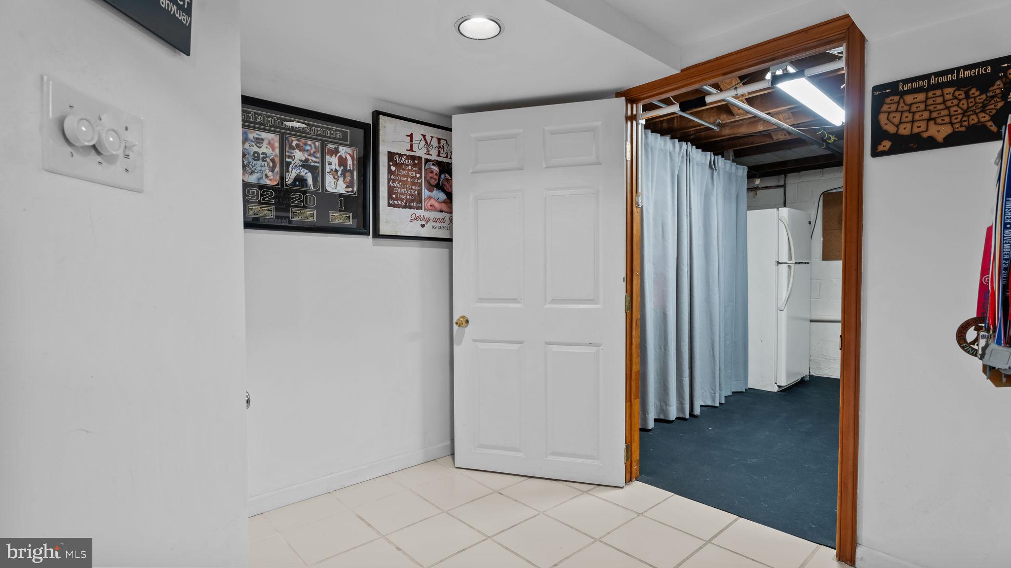 526 Palmer Road Conshohocken, PA 19428 - Photo 19 of 31 a view of a hallway with closet and bathroom