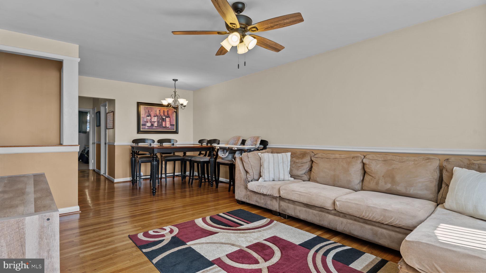 526 Palmer Road Conshohocken, PA 19428 - Photo 4 of 31 a living room with furniture and a rug