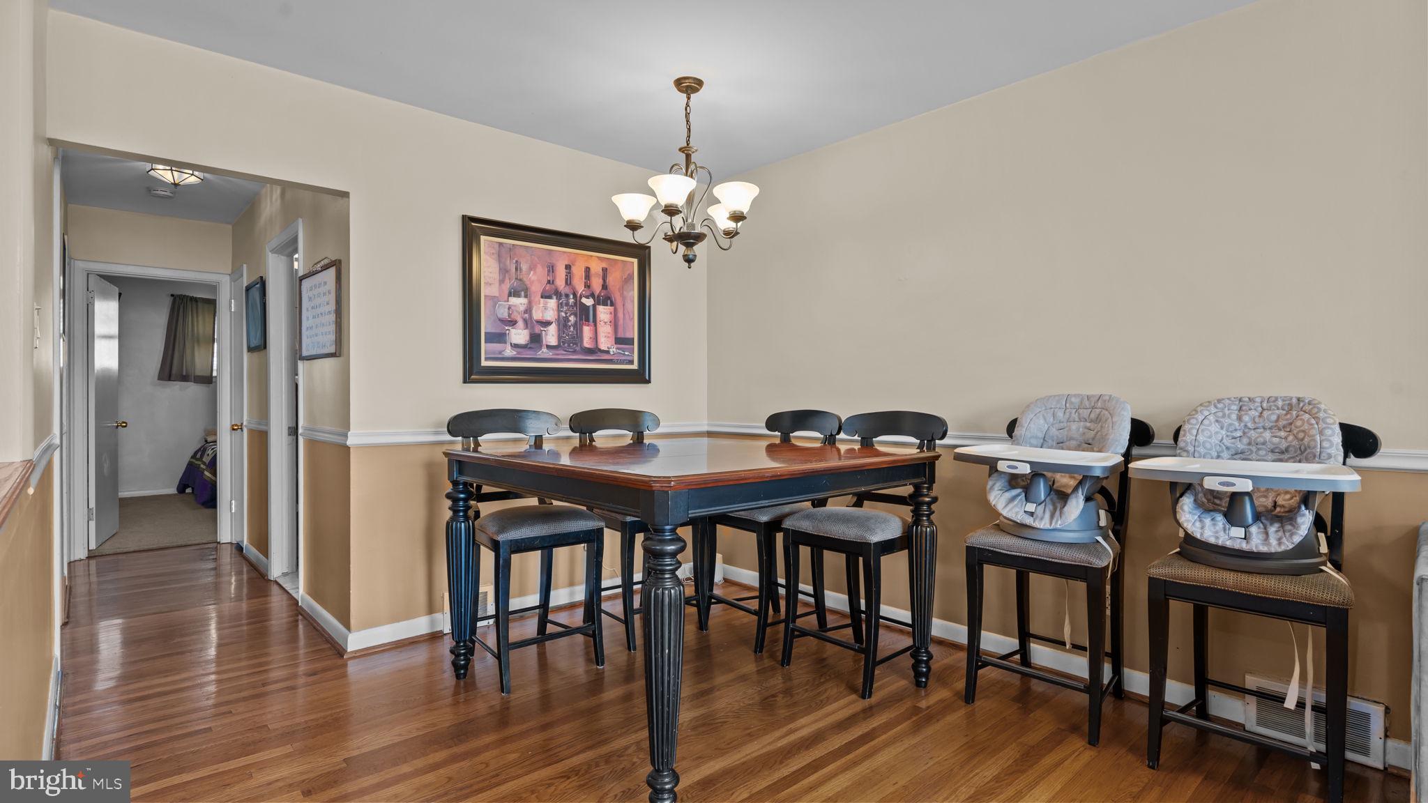 526 Palmer Road Conshohocken, PA 19428 - Photo 7 of 31 a view of a dining room with furniture and wooden floor