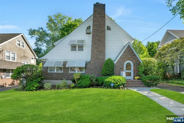 $915,000 | 30 Brinkerhoff Avenue, Teaneck, NJ 07666