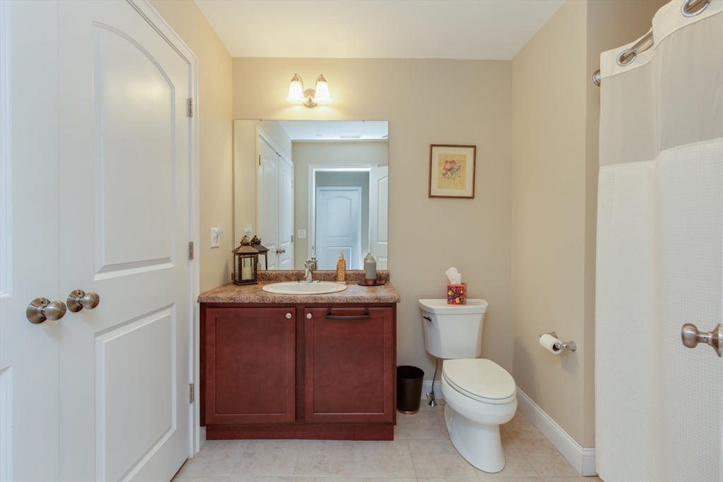 89 Woodview Way, Unit 89 Manchester, NH 03102 - Photo 32 of 42