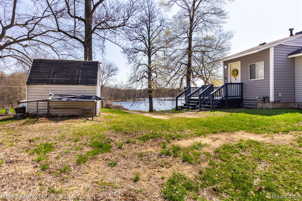 2543 Henry Road Lapeer, MI 48446 - Photo 22 of 30