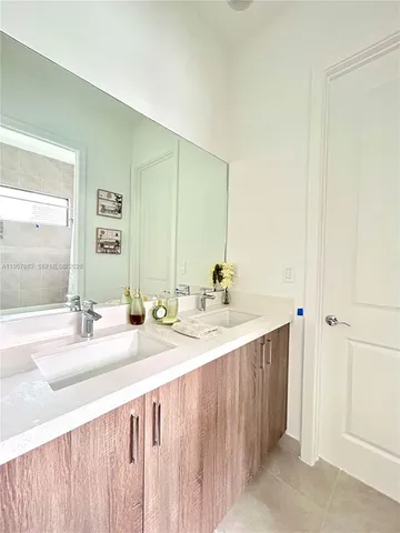 $3,950 | 5077 Gambero Way, Unit 5077, Immokalee, FL 34142