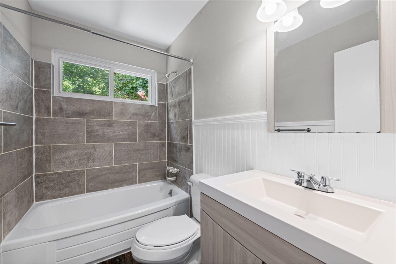 20436 Inkster Road Redford, MI 48240 - Photo 15 of 21