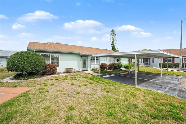 $122,500 | 401 Finchley Court, Unit A, Sun City Center, FL 33573