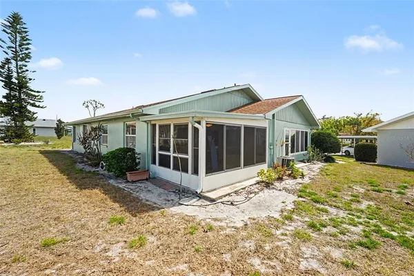 $122,500 | 401 Finchley Court, Unit A, Sun City Center, FL 33573