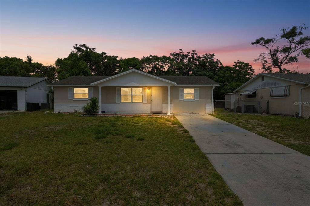 11902 Oceanside Drive Port Richey, FL 34668 - Photo 2 of 24