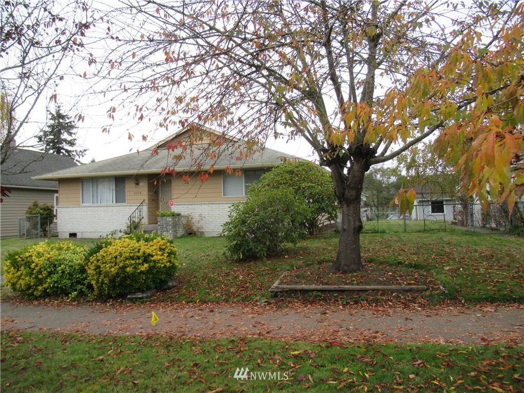 3314 Rockefeller Avenue Everett, WA 98201 - Photo 1 of 21