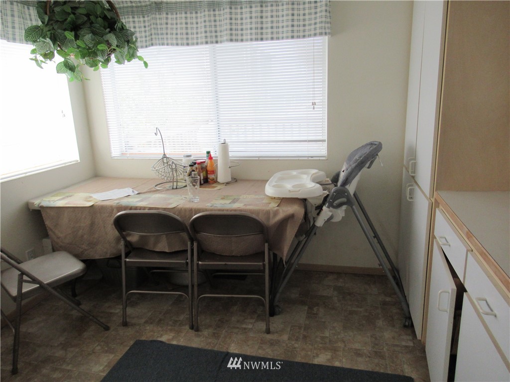 3314 Rockefeller Avenue Everett, WA 98201 - Photo 10 of 21