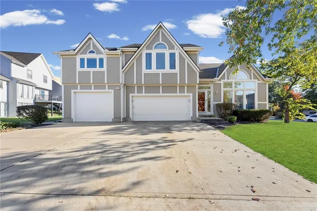 $490,000 | 5307 Noble Street, Shawnee, KS 66226