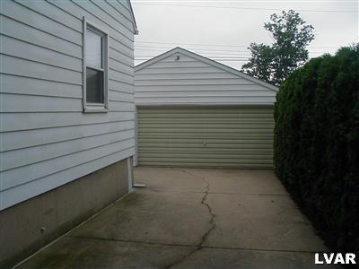 432 Birch Road Hellertown, PA 18055 - Photo 6 of 9 Gallery Image 6