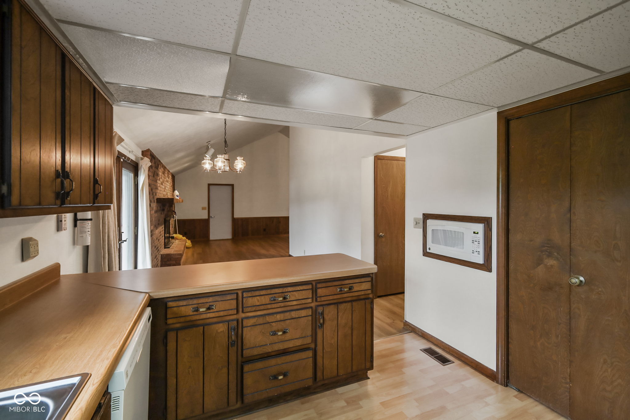 5730 West Epler Road Indianapolis, IN 46221 - Photo 10 of 48