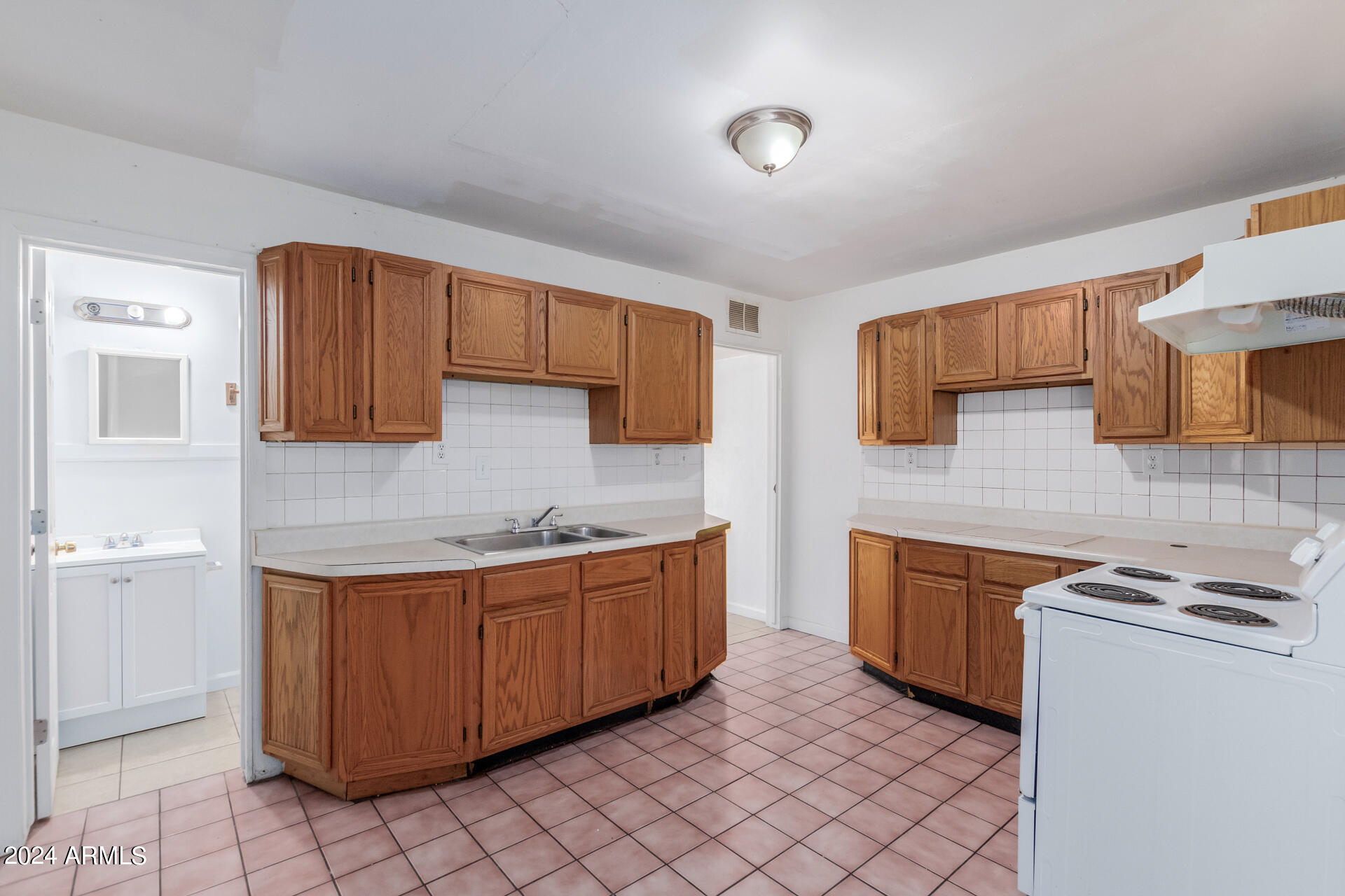 2730 West Ruth Avenue Phoenix, AZ 85051 - Photo 14 of 45 0017-15-Ruth