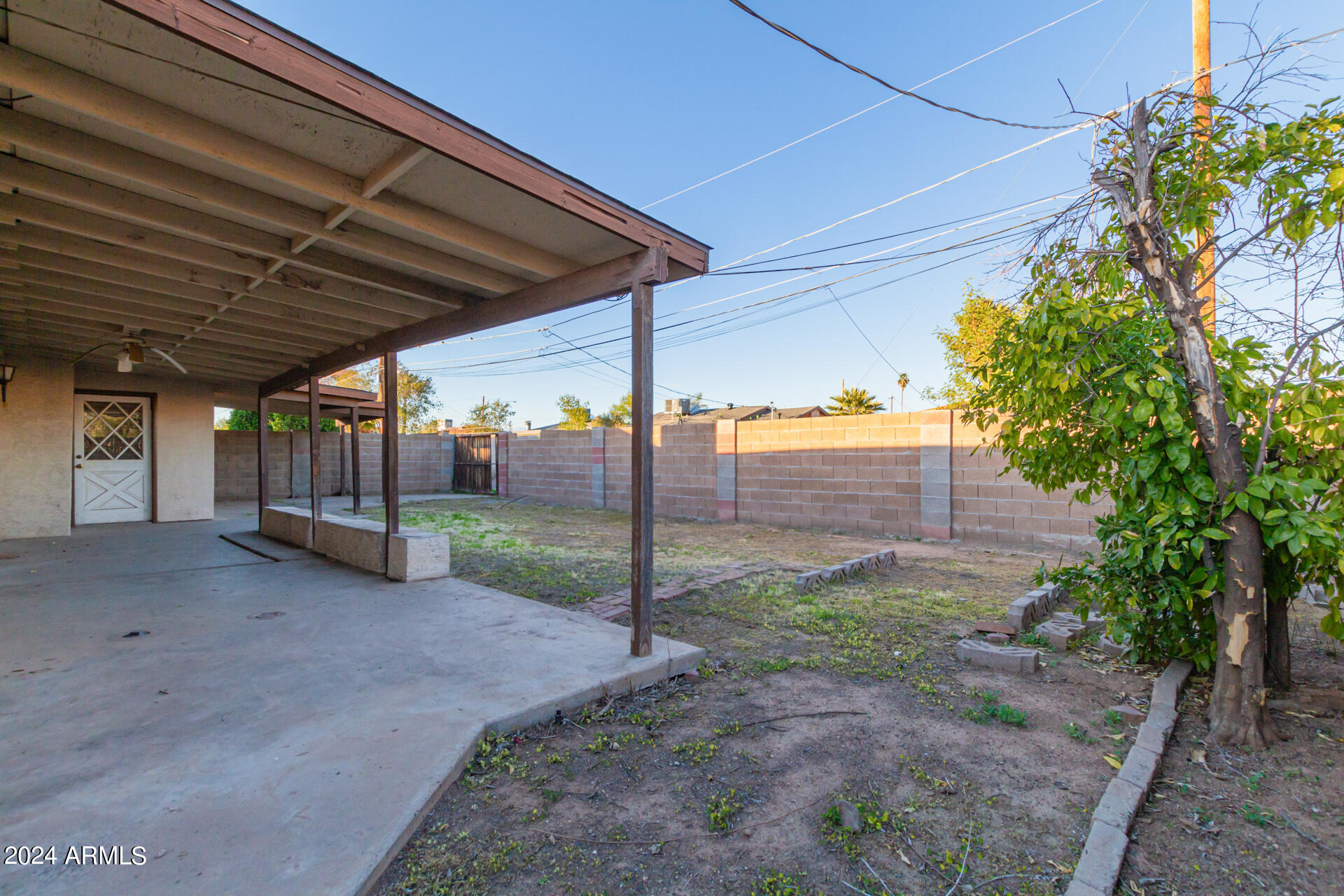 2730 West Ruth Avenue Phoenix, AZ 85051 - Photo 38 of 45 0041-38-Ruth