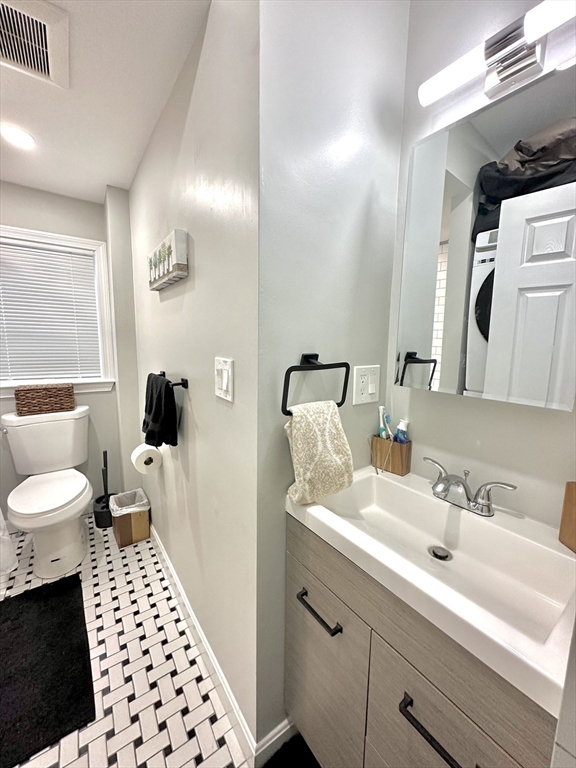 249 Everett Street, Unit 2 Boston, MA 02128 - Photo 9 of 14