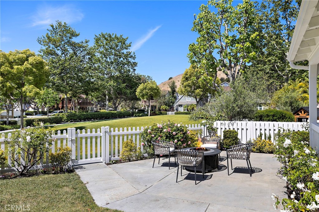 6 Cedar Haven Farm Ladera Ranch, CA 92694 - Photo 2 of 46