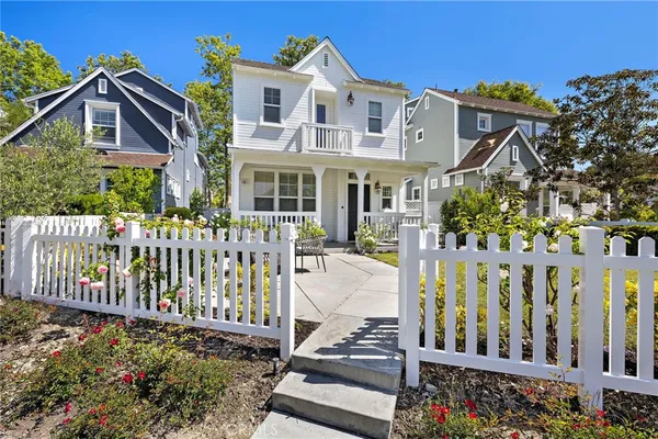 $1,099,900 | 6 Cedar Haven Farm, Ladera Ranch, CA 92694