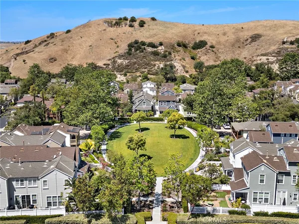 $1,099,900 | 6 Cedar Haven Farm, Ladera Ranch, CA 92694