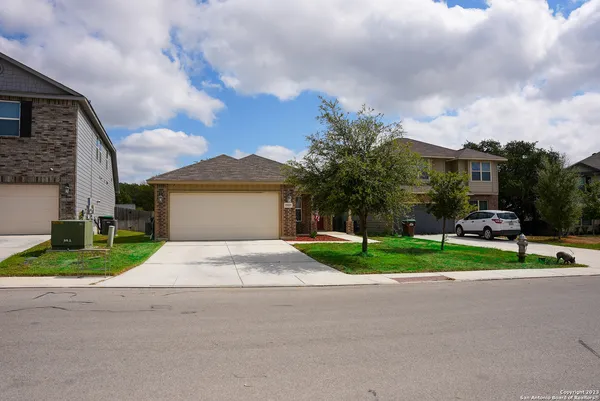 $1,650 | 15115 Dione Bend, San Antonio, TX 78245