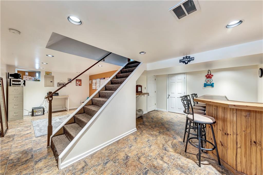 190 William Circle McKees Rocks, PA 15136 - Photo 14 of 22 Gallery Image 14