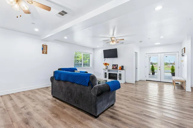 $375,000 | 325 West Lorena Avenue, Fresno, CA 93706