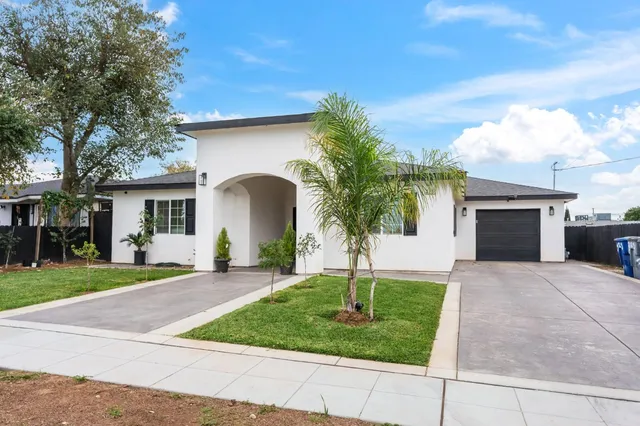 $375,000 | 325 West Lorena Avenue, Fresno, CA 93706