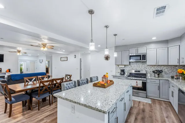 $375,000 | 325 West Lorena Avenue, Fresno, CA 93706