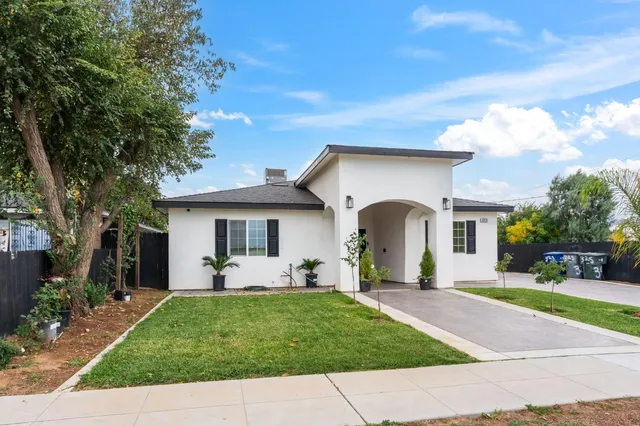 $375,000 | 325 West Lorena Avenue, Fresno, CA 93706