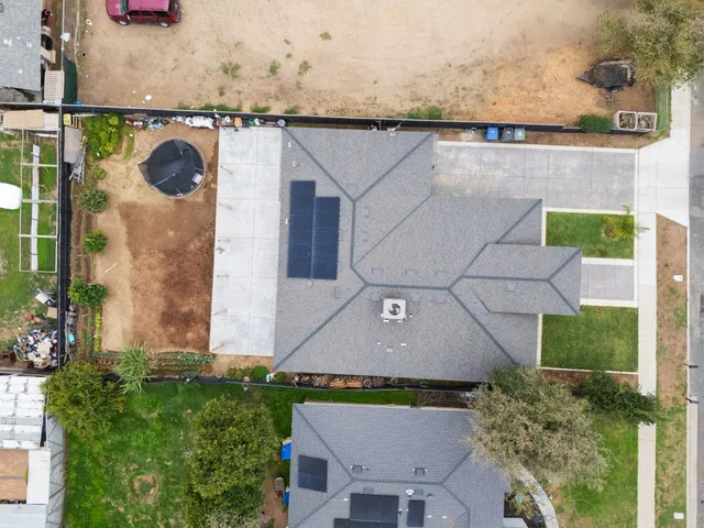 $375,000 | 325 West Lorena Avenue, Fresno, CA 93706