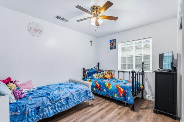 $375,000 | 325 West Lorena Avenue, Fresno, CA 93706