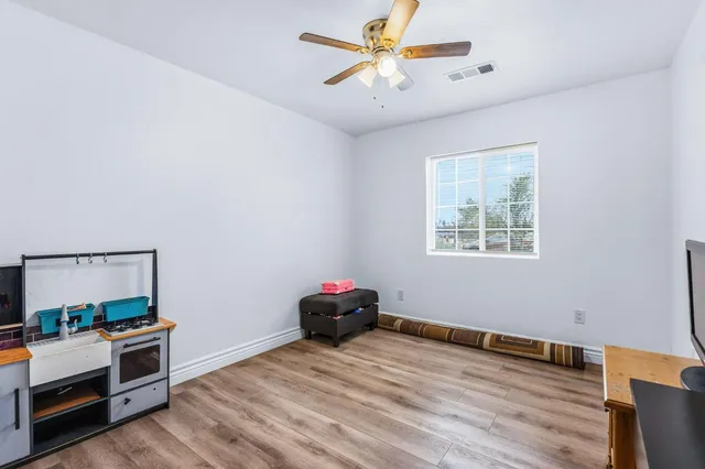 $375,000 | 325 West Lorena Avenue, Fresno, CA 93706